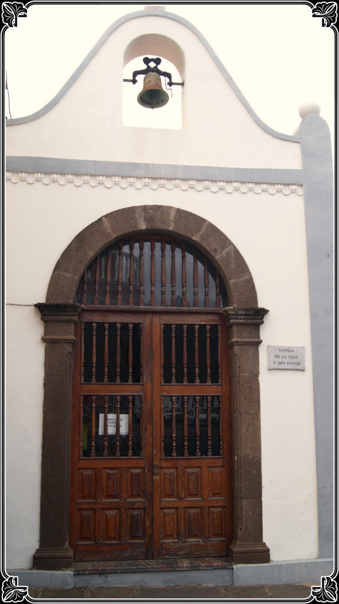 Capilla de la Cruz y San Rafael.